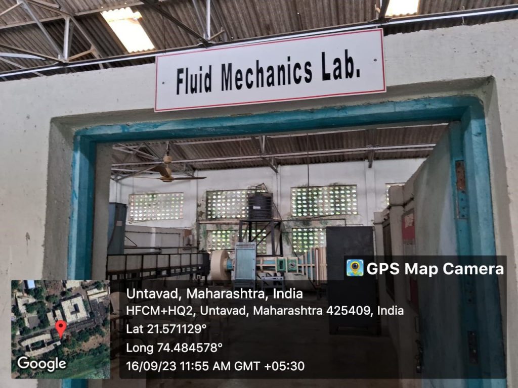 Entrance of the Fluid Mechanics Laboratory